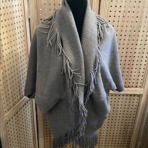Fringed Knit Shawl in Taupe‎